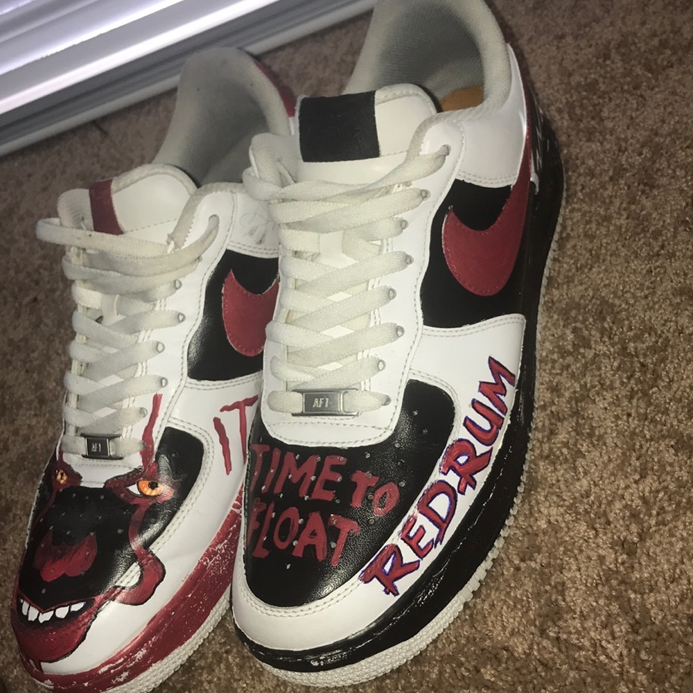 Custom IT NIKE Air Force 1s